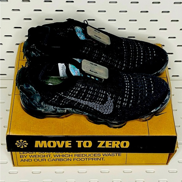 Nike Air VaporMax 2020 FlyknitBlack Dark Grey (GS)- New in box